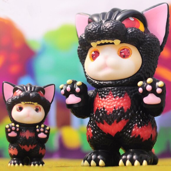K2TOY Godzilla Kitty Pair With Flocking - Picture 1 of 16